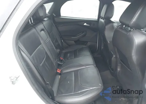 2016 Ford Focus St from USA, damaged, VIN 1FADP3L97GL221747